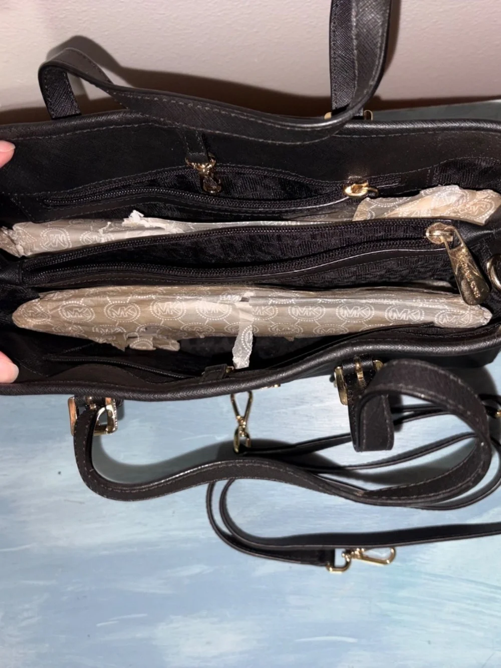 Michael Kors Jet Set Travel Medium Top Zip Tote Black Saffiano NWOT